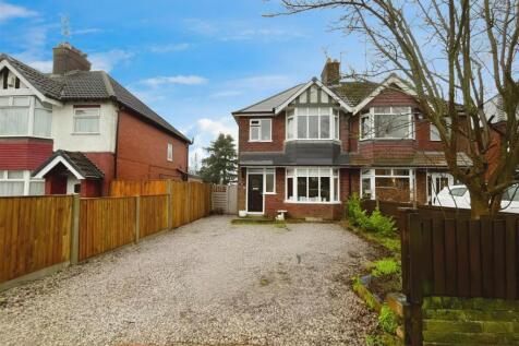 3 bedroom semi-detached house for sale