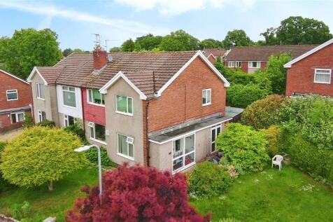 2 bedroom maisonette for sale