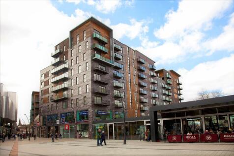 St Johns Gardens, Bury, BL9 2 bed apartment for sale