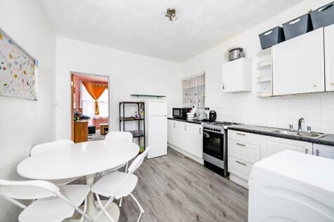 1 bedroom flat for sale