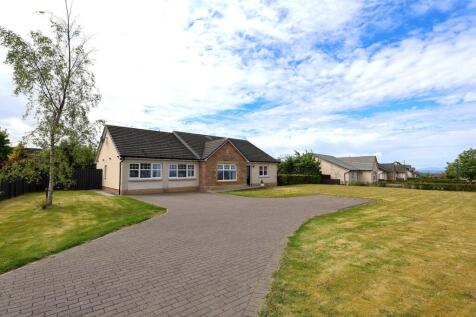 4 bedroom detached bungalow for sale