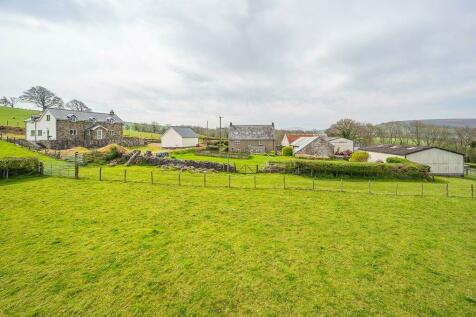 9 bedroom smallholding for sale