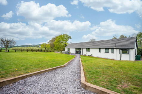 Llantilio Pertholey, Abergavenny 4 bed detached bungalow for sale