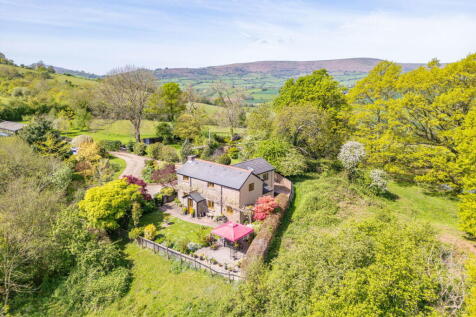 Campston Hill, Pandy, Abergavenny 3 bed detached house for sale
