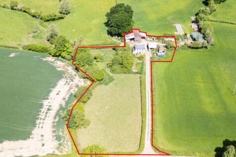 Llanbadoc, Usk, Monmouthshire 3 bed detached house for sale