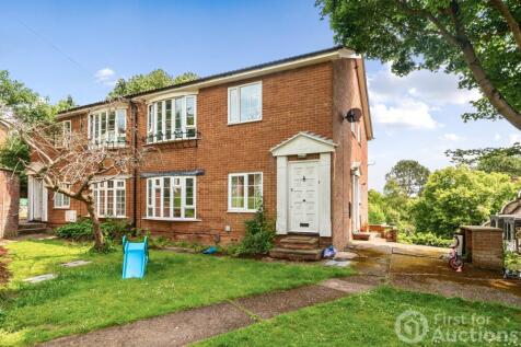 Thoresby Court, Mapperley Park... 2 bed maisonette for sale
