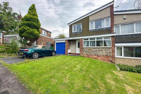 3 bedroom semi-detached house for sale