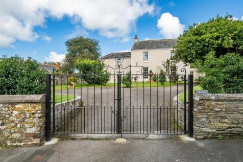 St. Mabyn 4 bed detached house for sale