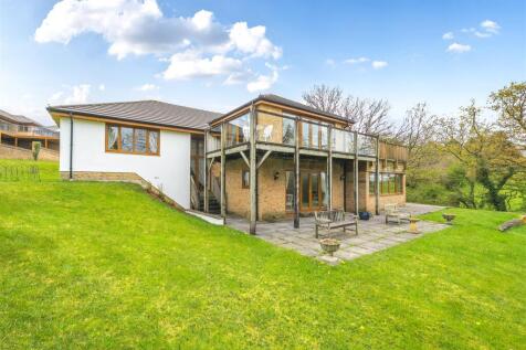 Bowood Park, Lanteglos, Camelford 4 bed detached house for sale