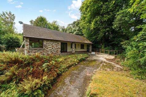 Dunmere 2 bed bungalow for sale