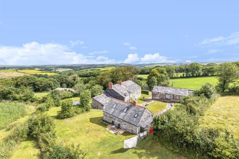 St Mabyn 7 bed detached house for sale