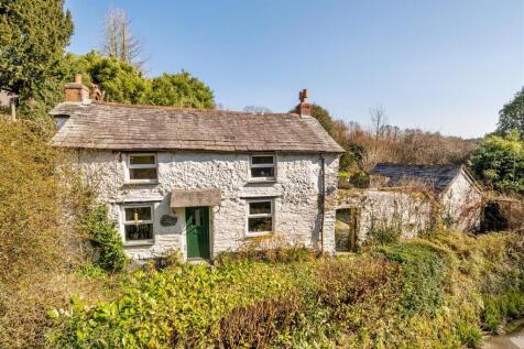 Burlawn, Wadebridge 3 bed detached house for sale