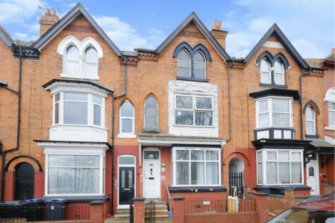 5 bedroom terraced house for sale