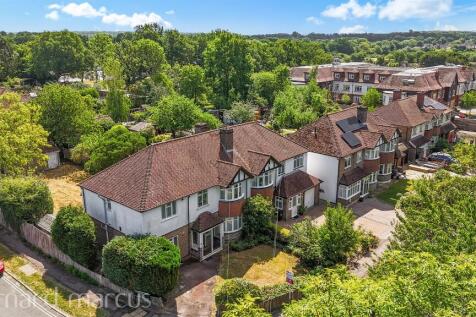 5 bedroom semi-detached house for sale