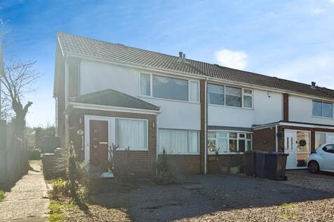 2 bedroom semi-detached house for sale