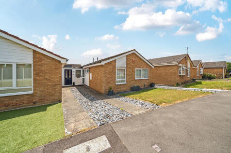 Barleyfield Way, Dunstable LU5 2 bed bungalow for sale