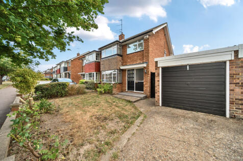 Lockington Crescent, Bedfordshire LU5 3 bed semi