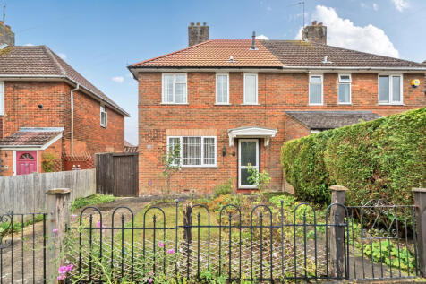 Benning Avenue, Bedfordshire LU6 3 bed semi