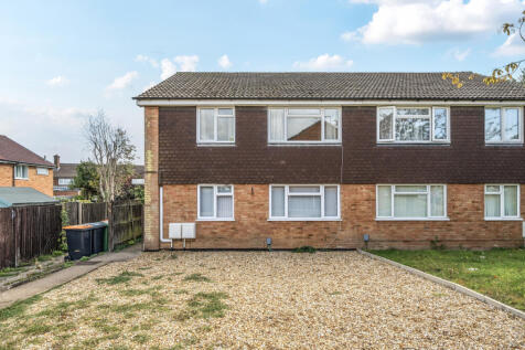 Cookfield Close, Bedfordshire LU6 2 bed maisonette for sale
