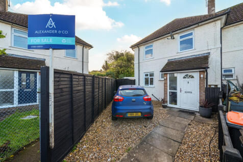 Hambling Place, Bedfordshire LU6 2 bed end of terrace house for sale