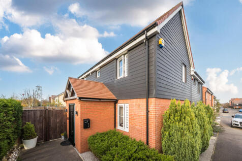 Vauxhall Way, Bedfordshire LU6 3 bed end of terrace house for sale