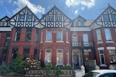 6 bedroom terraced house for sale