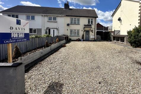 2 bedroom end of terrace house for sale