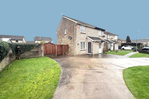 2 bedroom semi-detached house for sale