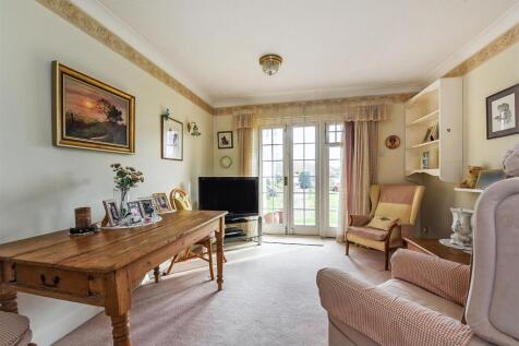 Sussex Road, Petersfield, Hampshire 1 bed flat for sale