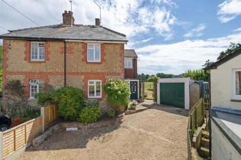 Duckmead Lane, Liss, Hampshire 3 bed cottage for sale
