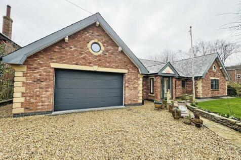 3 bedroom detached bungalow for sale