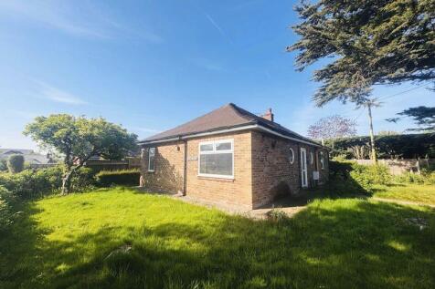 2 bedroom detached bungalow for sale
