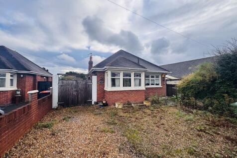 2 bedroom detached bungalow for sale