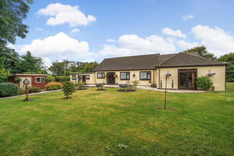 Travellers Rest, Illogan, Redruth... 4 bed detached bungalow for sale