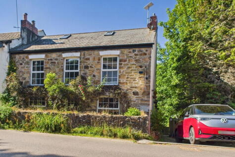 High Street, Chacewater, Truro, TR4 8LW 4 bed semi