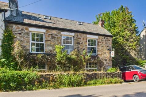 High Street, Chacewater, Truro, TR4 8LW 4 bed semi