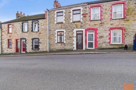 St Aubyns Road, Truro 3 bed terraced house for sale