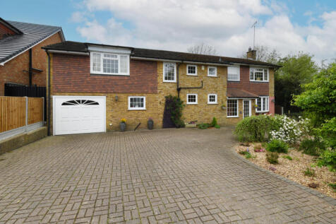 Ashburnham Gardens, Upminster RM14 5 bed detached house for sale