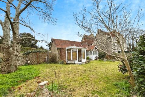Ranelagh Road, Sandown, Isle of Wight 2 bed semi