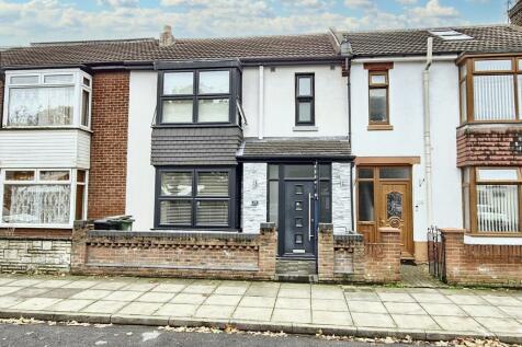 3 bedroom terraced house for sale