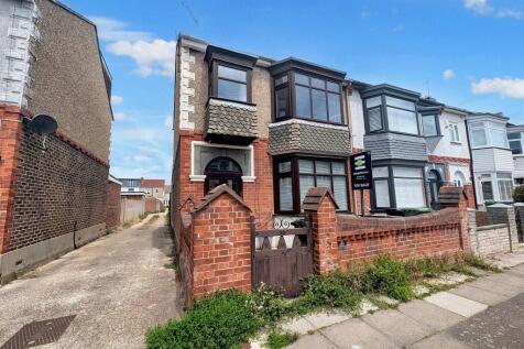Allcot Road, Portsmouth, PO3 3 bed semi