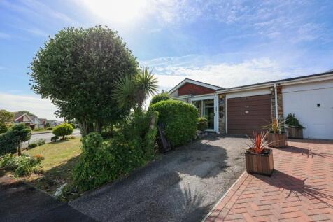 2 bedroom semi-detached bungalow for sale