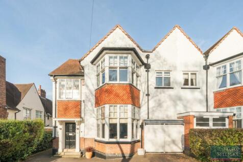 Meadowcourt Road, Oadby, Leicestershire 4 bed semi