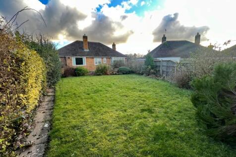Elizabeth Drive, Oadby, Leicestershire 2 bed detached bungalow for sale