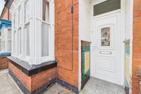 Barclay Street, West End, Leicester 3 bed terraced house for sale