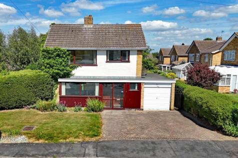Riston Close, Oadby, Leicestershire 3 bed detached house for sale