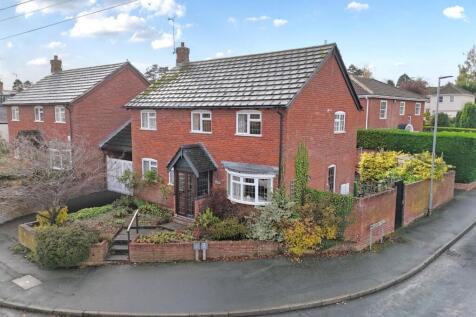 High Street, Great Glen, Leicestershire 3 bed detached house for sale