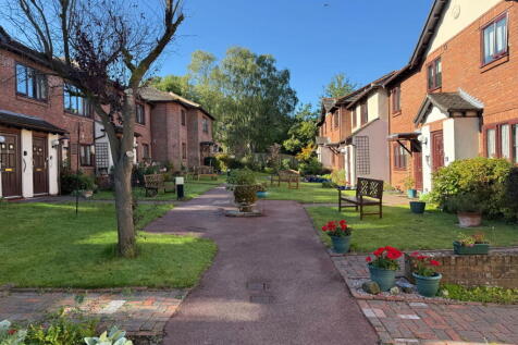 St Paul's Court, Rusthall, Tunbridge... 1 bed apartment for sale