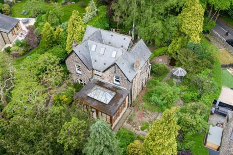 The Yews, Lidgett Lane, Tankersley 5 bed detached house for sale