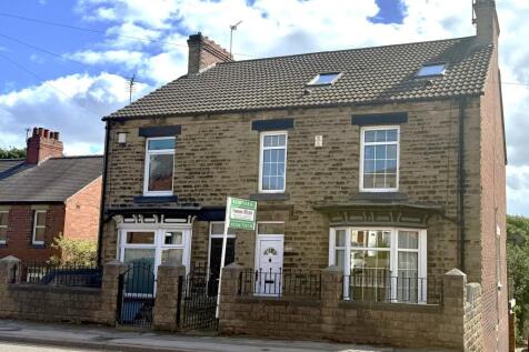 4 bedroom semi-detached house for sale